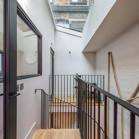 The Insta Playhouse - Covent Garden - By Frankie Says Apartment London Exterior photo